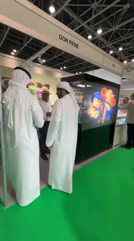 Conversations beside Brio at an exhibition